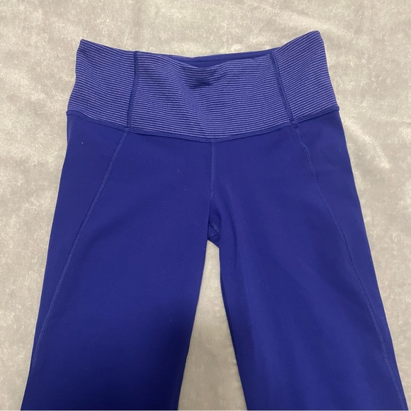 Lululemon Athleta Gather and Crow Cropped Leggings in Tonka Stripe Size 4 - Picture 5 of 13